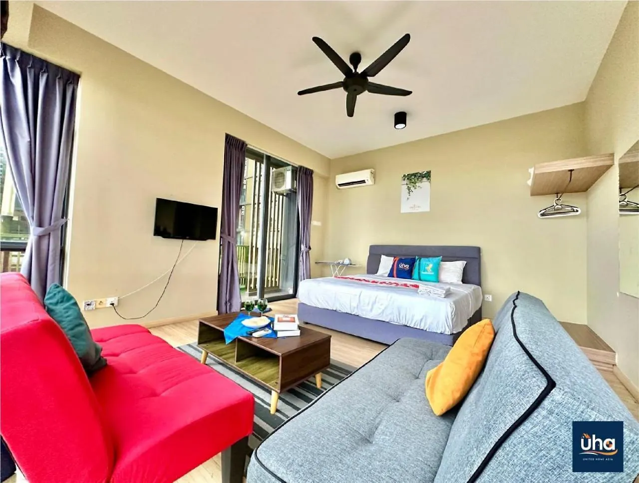 Cube 8 Teens Taman Mount Austin Apartment By Uha Johor Bahru