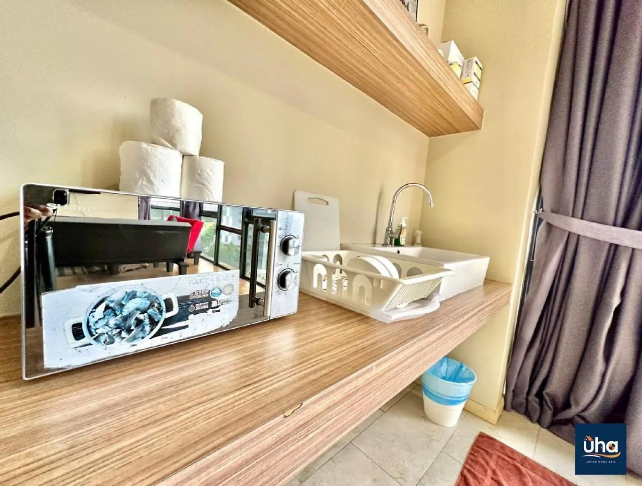 Cube 8 Teens Taman Mount Austin Apartment By Uha Johor Bahru