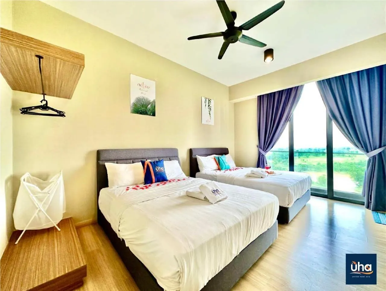 Cube 8 Teens Taman Mount Austin Apartment By Uha Johor Bahru