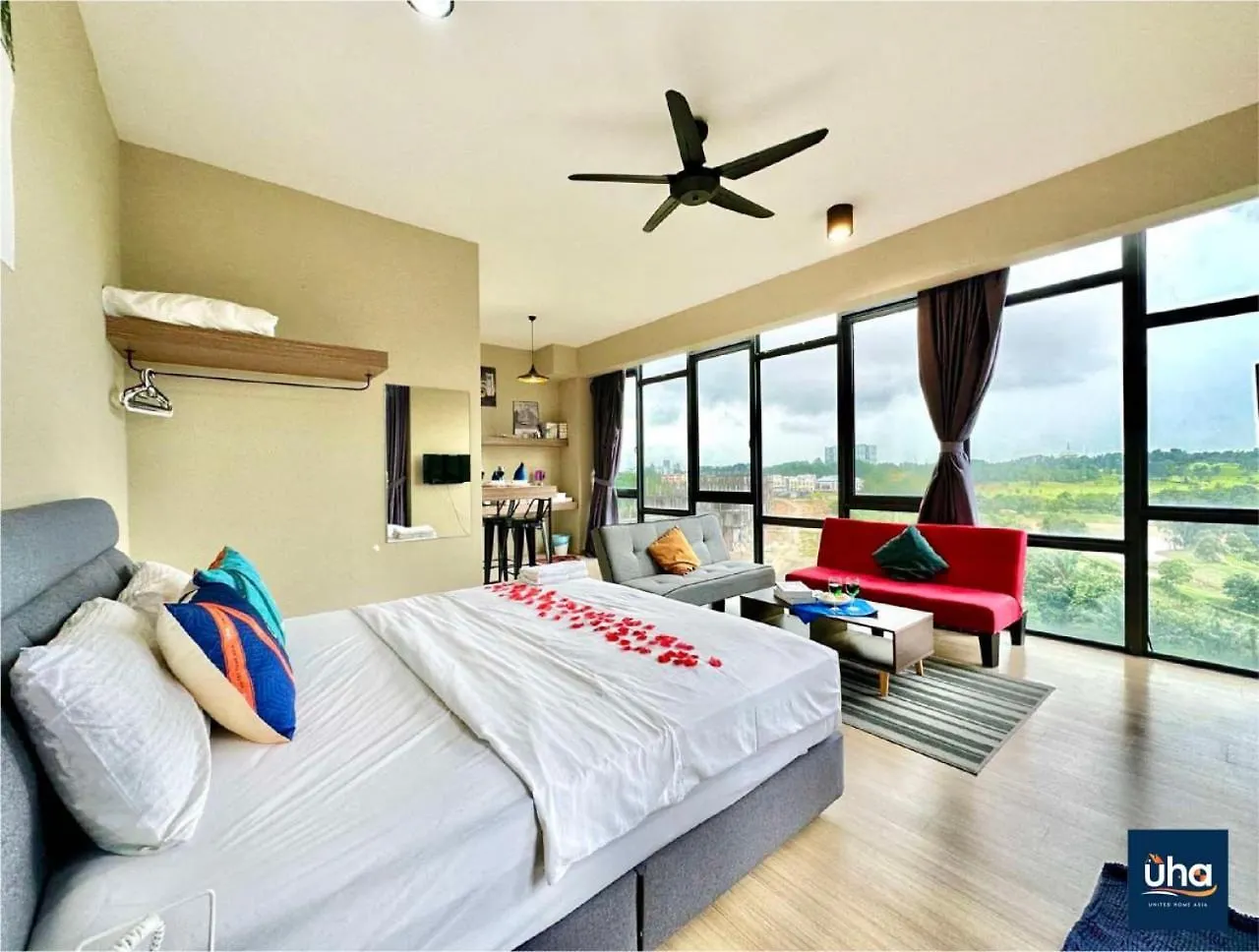 Cube 8 Teens Taman Mount Austin Apartment By Uha Johor Bahru