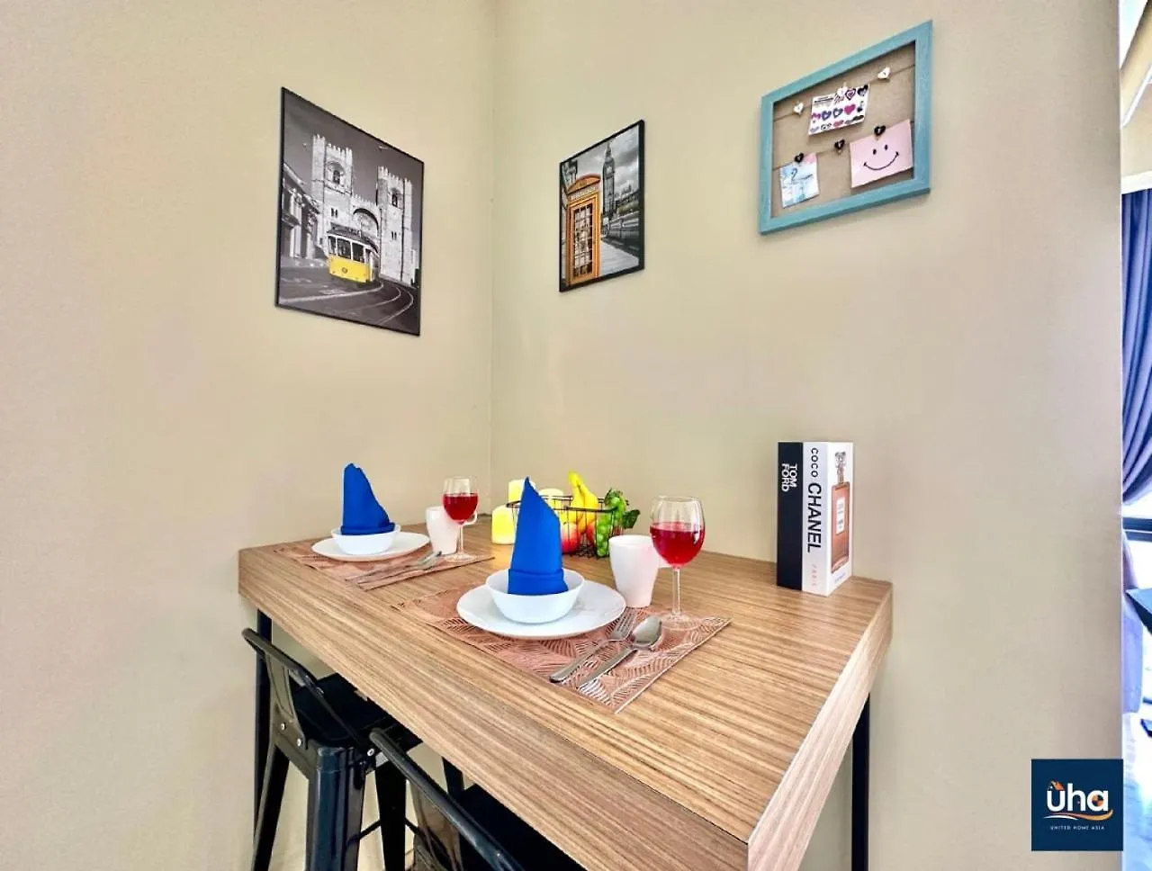 Cube 8 Teens Taman Mount Austin Apartment By Uha Johor Bahru